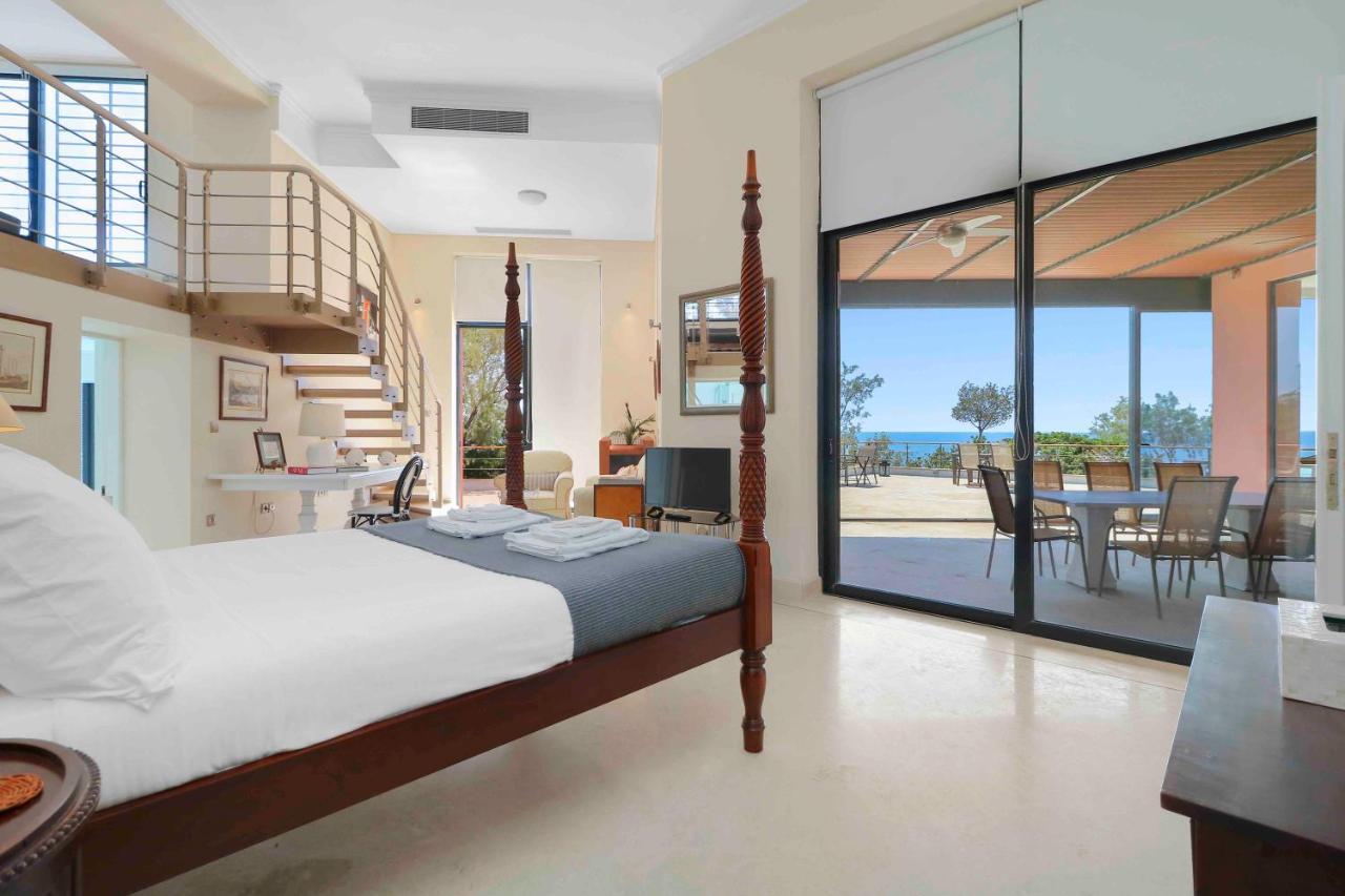 Black Diamond Beachfront Pool Villa Pasithea In Sounio, Athens Σούνιο Εξωτερικό φωτογραφία