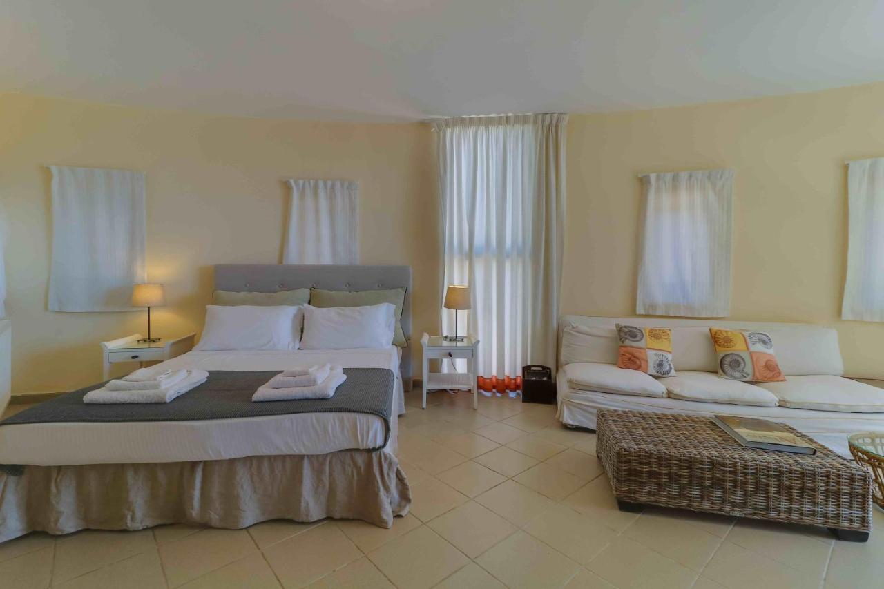 Black Diamond Beachfront Pool Villa Pasithea In Sounio, Athens Σούνιο Εξωτερικό φωτογραφία