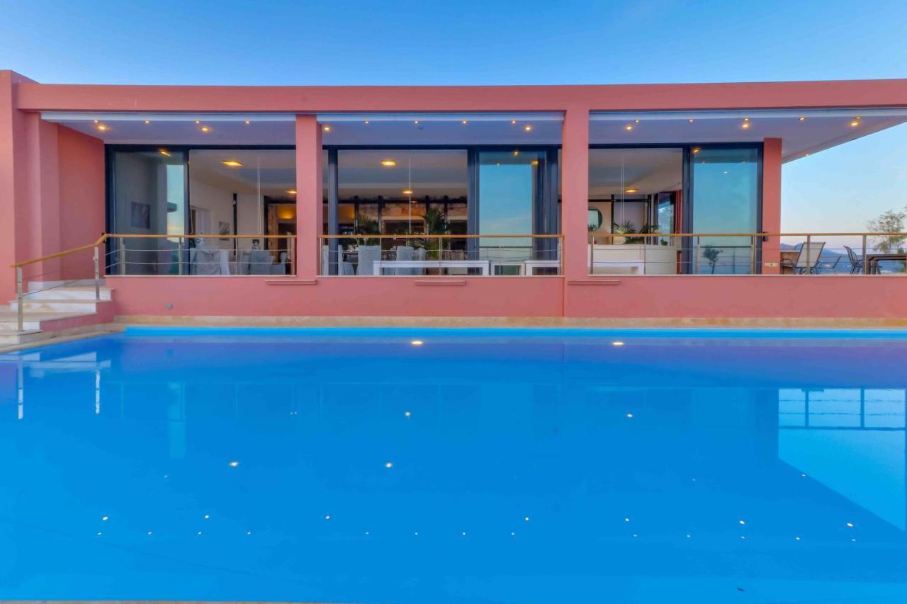 Black Diamond Beachfront Pool Villa Pasithea In Sounio, Athens Σούνιο Εξωτερικό φωτογραφία
