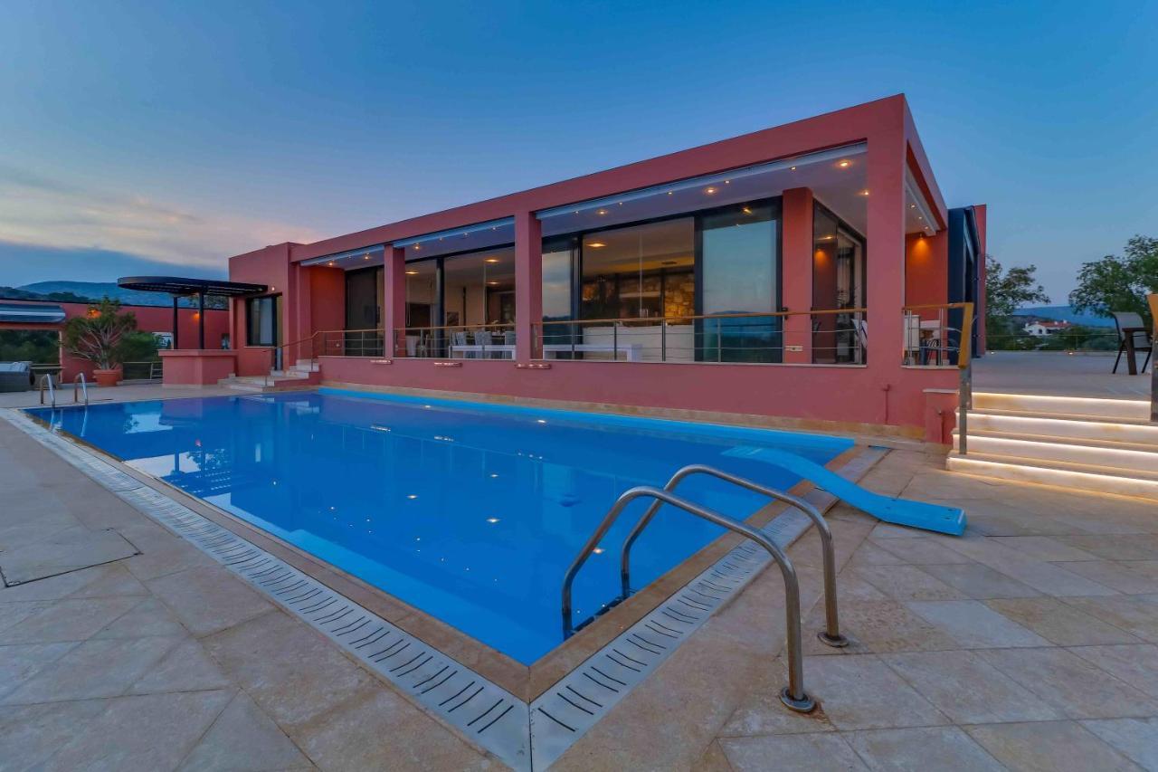 Black Diamond Beachfront Pool Villa Pasithea In Sounio, Athens Σούνιο Εξωτερικό φωτογραφία