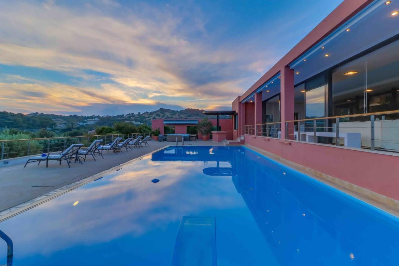 Black Diamond Beachfront Pool Villa Pasithea In Sounio, Athens Σούνιο Εξωτερικό φωτογραφία