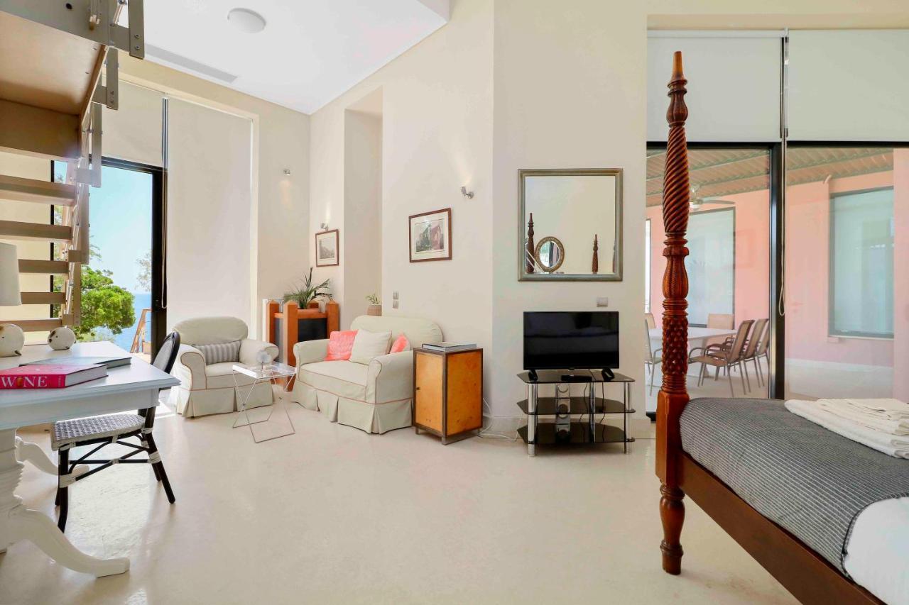 Black Diamond Beachfront Pool Villa Pasithea In Sounio, Athens Σούνιο Εξωτερικό φωτογραφία